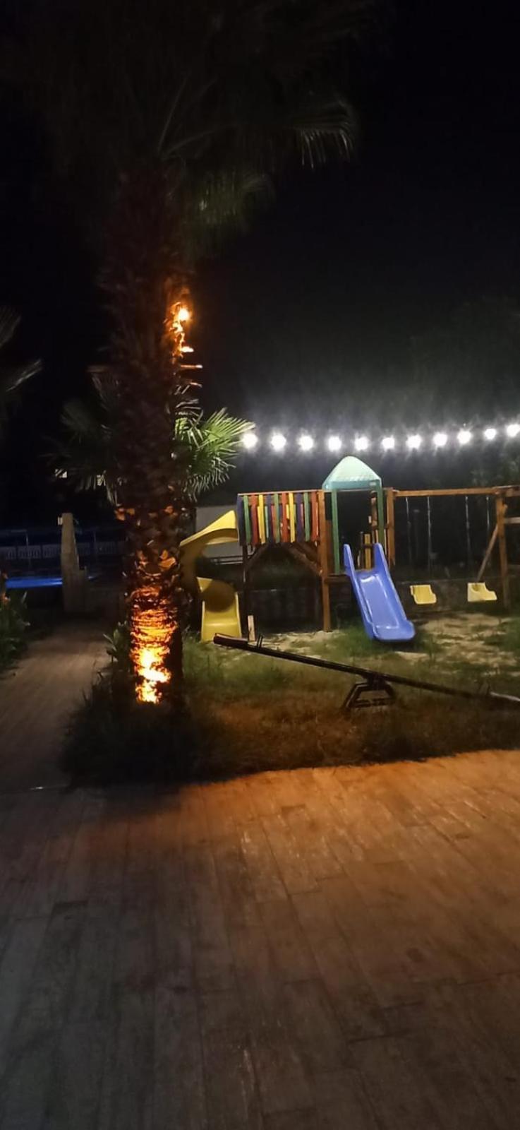 Side Alya Hotel Luaran gambar