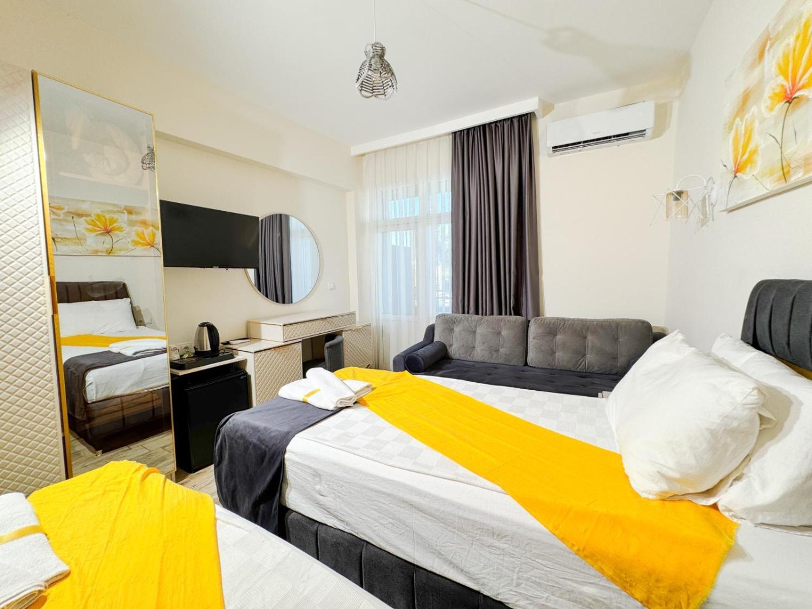 Side Alya Hotel Luaran gambar